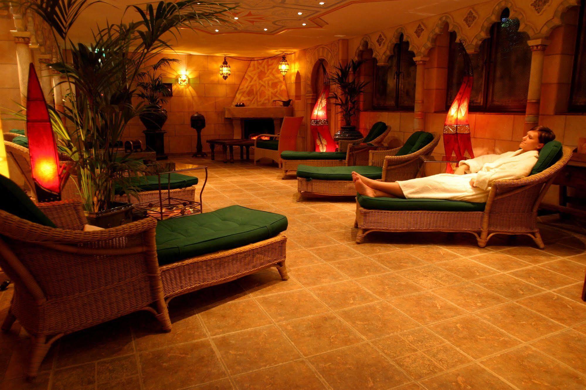 4-Sterne Erlebnishotel El Andaluz, Europa-Park Freizeitpark & Erlebnis-Resort Rust Bagian luar foto