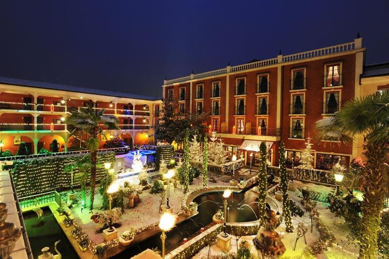 4-Sterne Erlebnishotel El Andaluz, Europa-Park Freizeitpark & Erlebnis-Resort Rust Bagian luar foto